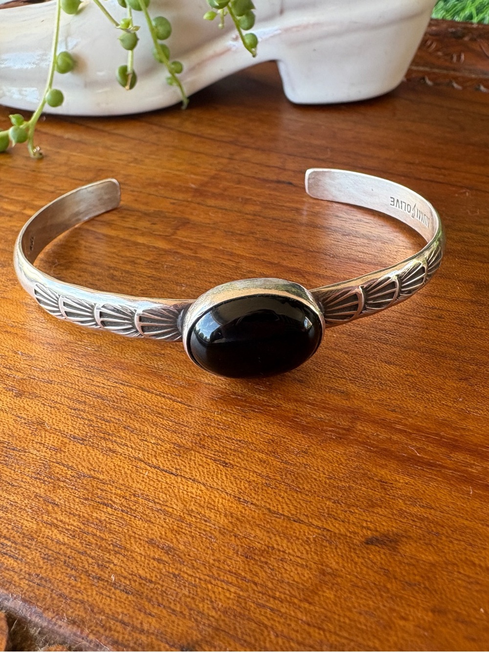 Numi Olive 925 Sterling Silver Black Onyx Stamped Cuff Bracelet